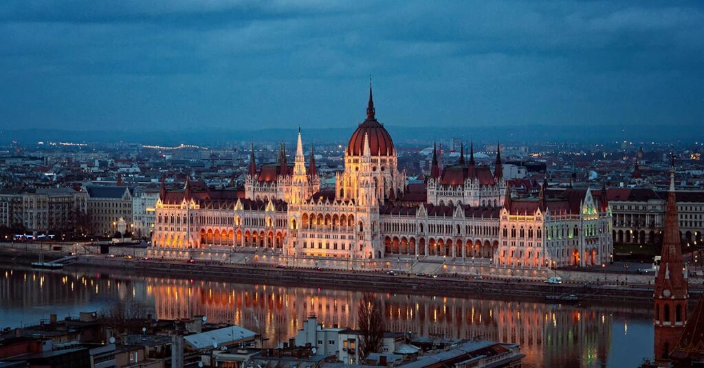 Photo by Gabriel Miklós on Unsplash