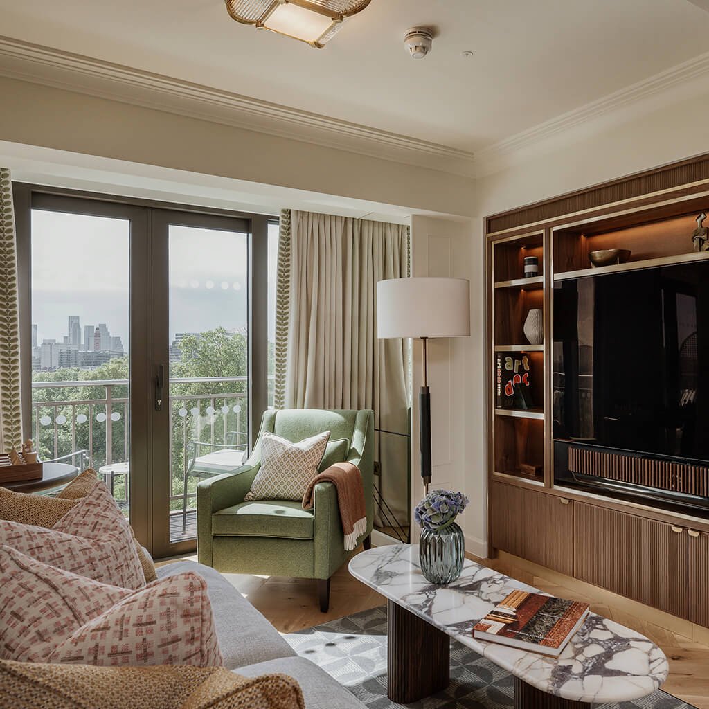 NEW TRAVEL POST: Visit Athenaeum Hotel London by a Londoner